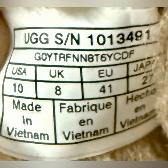 UGG Chocolate Brown Winter Boots - Picture 8 of 8